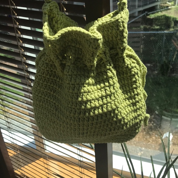 Cross-body green purse - Picture 3 of 3